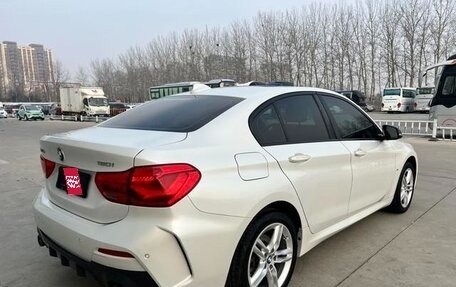 BMW 1 серия, 2022 год, 1 680 000 рублей, 5 фотография