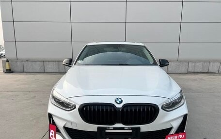 BMW 1 серия, 2022 год, 1 680 000 рублей, 2 фотография