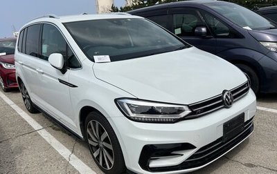 Volkswagen Touran III, 2019 год, 1 600 000 рублей, 1 фотография