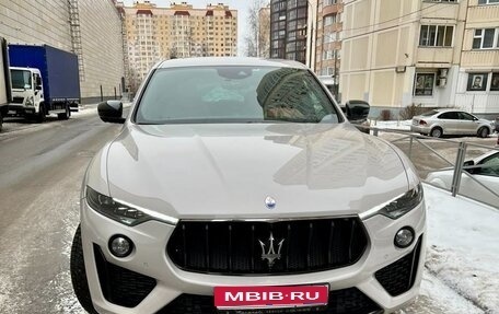 Maserati Levante I, 2021 год, 9 950 000 рублей, 1 фотография
