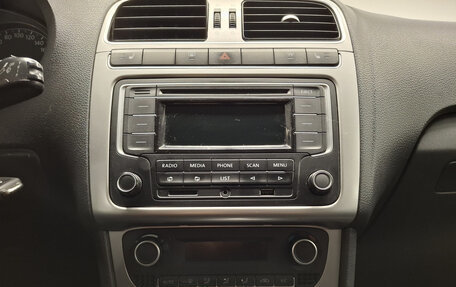 Volkswagen Polo VI (EU Market), 2015 год, 1 004 000 рублей, 18 фотография