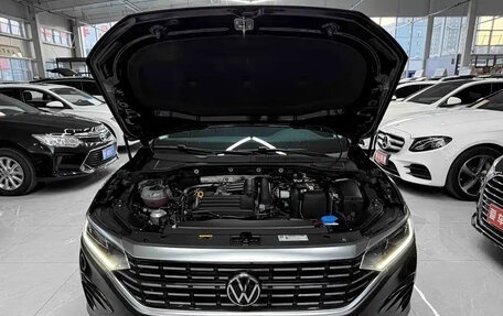 Volkswagen Passat B8 рестайлинг, 2022 год, 2 440 000 рублей, 7 фотография