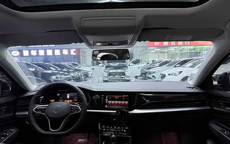 Volkswagen Passat B8 рестайлинг, 2022 год, 2 440 000 рублей, 15 фотография