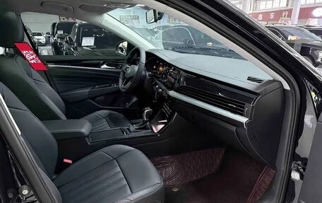 Volkswagen Passat B8 рестайлинг, 2022 год, 2 440 000 рублей, 18 фотография