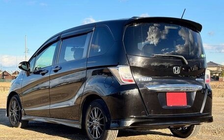 Honda Freed I, 2016 год, 873 000 рублей, 4 фотография