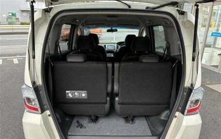 Honda Freed I, 2016 год, 887 000 рублей, 11 фотография