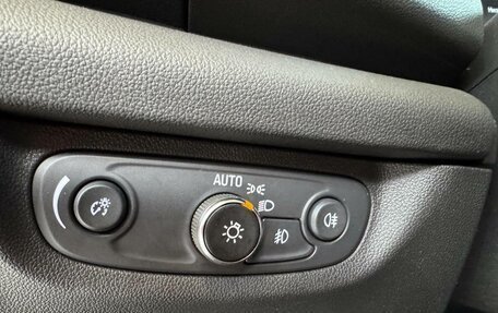 Opel Insignia II рестайлинг, 2019 год, 1 599 000 рублей, 22 фотография