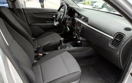 KIA Rio IV, 2019 год, 1 370 000 рублей, 8 фотография