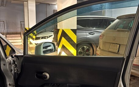 Nissan Tiida, 2010 год, 690 000 рублей, 15 фотография