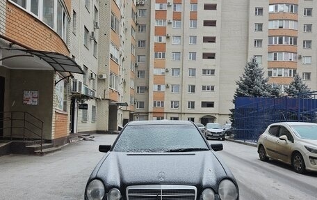 Mercedes-Benz E-Класс, 1996 год, 370 000 рублей, 3 фотография