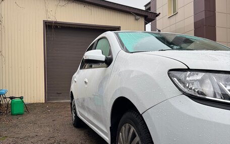 Renault Logan II, 2015 год, 510 000 рублей, 2 фотография