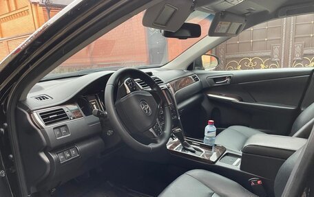 Toyota Camry, 2016 год, 2 000 000 рублей, 2 фотография