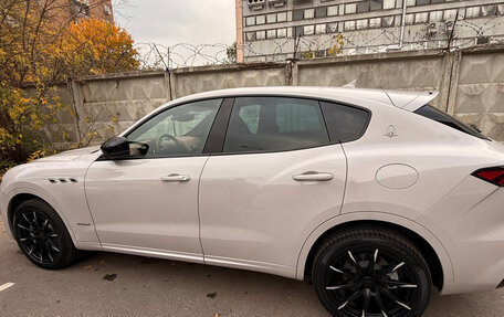 Maserati Levante I, 2021 год, 9 950 000 рублей, 6 фотография