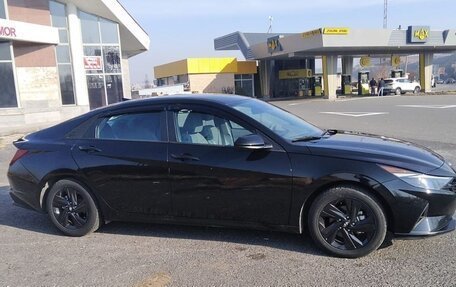 Hyundai Elantra, 2021 год, 1 800 000 рублей, 2 фотография