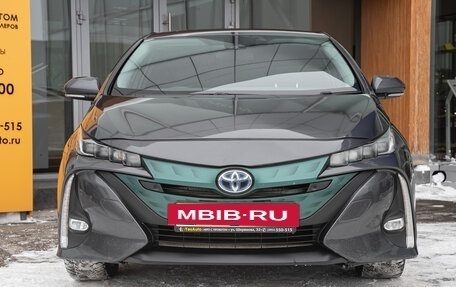 Toyota Prius IV XW50, 2017 год, 1 755 000 рублей, 4 фотография