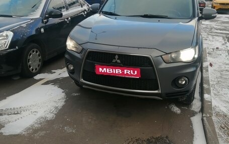 Mitsubishi Outlander III рестайлинг 3, 2010 год, 745 000 рублей, 1 фотография