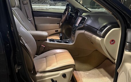 Jeep Grand Cherokee, 2014 год, 2 750 000 рублей, 20 фотография