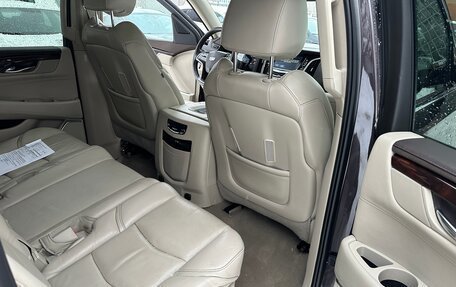 Cadillac Escalade IV, 2016 год, 3 590 000 рублей, 15 фотография