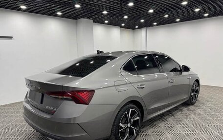 Skoda Octavia IV, 2022 год, 1 995 555 рублей, 2 фотография