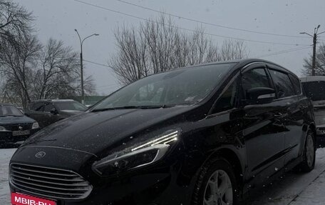 Ford S-MAX II, 2018 год, 2 000 000 рублей, 2 фотография