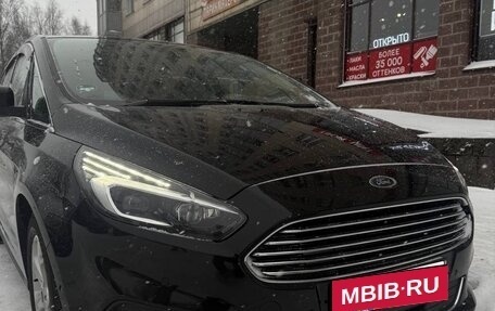 Ford S-MAX II, 2018 год, 2 000 000 рублей, 3 фотография