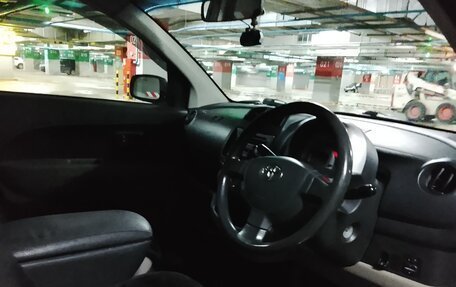 Toyota Passo III, 2004 год, 470 000 рублей, 3 фотография