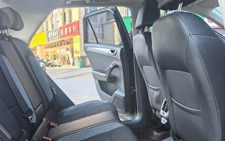 Volkswagen T-Roc I, 2022 год, 1 300 000 рублей, 10 фотография