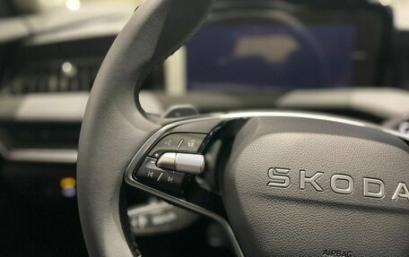 Skoda Superb, 2025 год, 6 050 000 рублей, 10 фотография