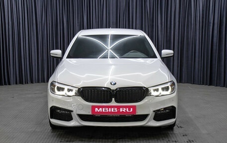 BMW 5 серия, 2018 год, 3 700 000 рублей, 2 фотография