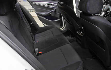 BMW 5 серия, 2018 год, 3 700 000 рублей, 11 фотография