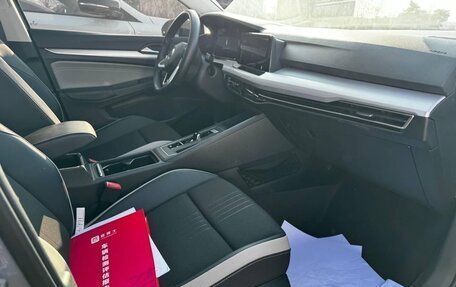 Volkswagen Golf VIII, 2021 год, 1 850 000 рублей, 10 фотография