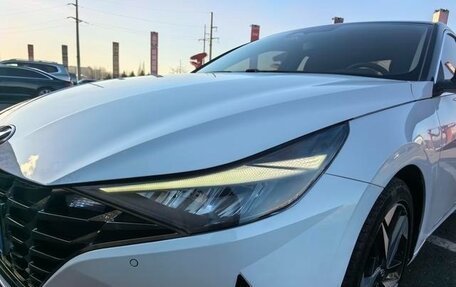 Hyundai Elantra, 2021 год, 1 250 000 рублей, 2 фотография