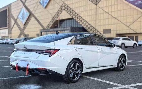 Hyundai Elantra, 2021 год, 1 250 000 рублей, 6 фотография