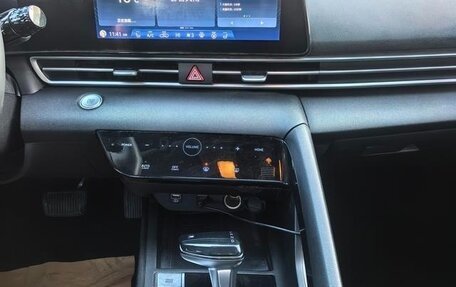 Hyundai Elantra, 2021 год, 1 250 000 рублей, 11 фотография