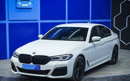 BMW 5 серия, 2021 год, 5 999 999 рублей, 2 фотография