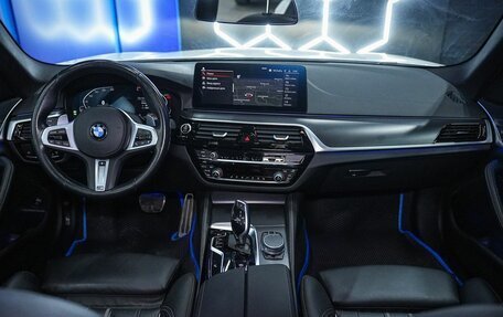 BMW 5 серия, 2021 год, 5 999 999 рублей, 12 фотография