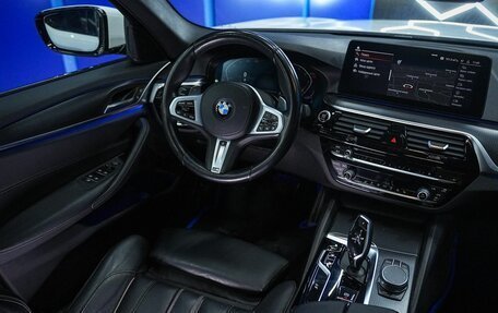 BMW 5 серия, 2021 год, 5 999 999 рублей, 31 фотография