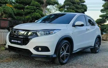 Honda Vezel, 2022 год, 1 097 000 рублей, 3 фотография