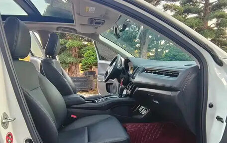 Honda Vezel, 2022 год, 1 097 000 рублей, 10 фотография