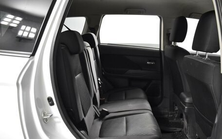 Mitsubishi Outlander III рестайлинг 3, 2013 год, 1 378 200 рублей, 7 фотография