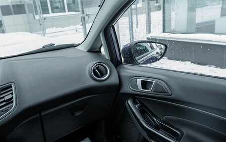 Ford Fiesta, 2015 год, 898 000 рублей, 10 фотография