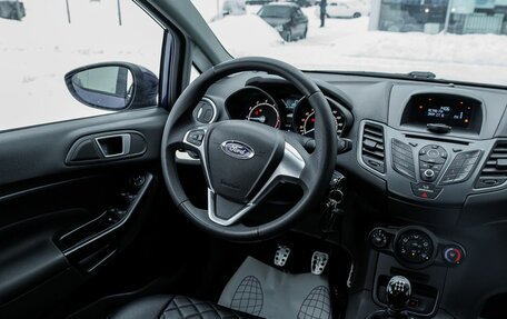 Ford Fiesta, 2015 год, 898 000 рублей, 9 фотография