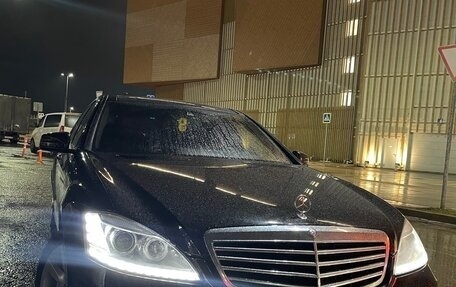 Mercedes-Benz S-Класс, 2011 год, 1 500 000 рублей, 3 фотография