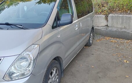 Hyundai Grand Starex Grand Starex I рестайлинг 2, 2009 год, 1 420 000 рублей, 3 фотография