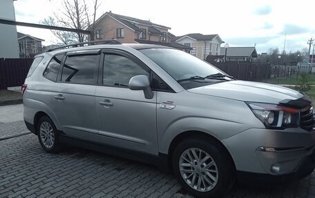 SsangYong Korando Turismo, 2013 год, 1 450 000 рублей, 1 фотография
