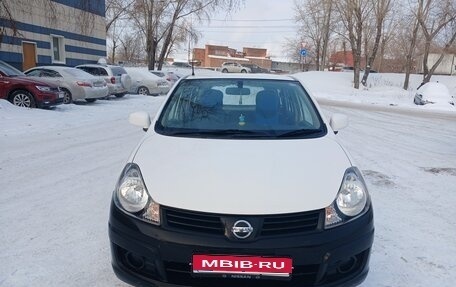 Nissan AD III, 2015 год, 760 000 рублей, 1 фотография