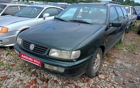 Volkswagen Passat B4, 1993 год, 90 000 рублей, 1 фотография