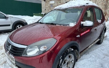 Renault Sandero I, 2012 год, 749 000 рублей, 1 фотография