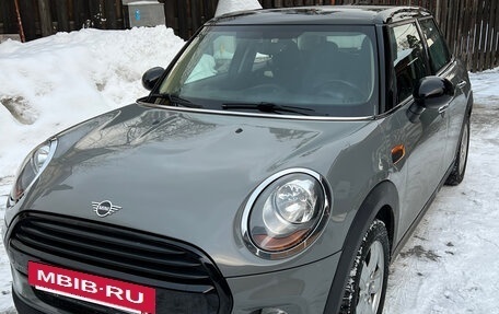 MINI Hatch, 2018 год, 1 700 000 рублей, 15 фотография