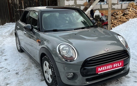 MINI Hatch, 2018 год, 1 700 000 рублей, 14 фотография